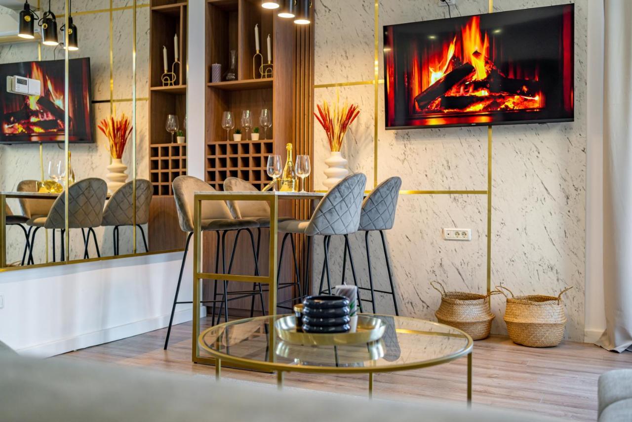 Golden View - Breathtaking Location In Bucharest Bucareste Exterior foto