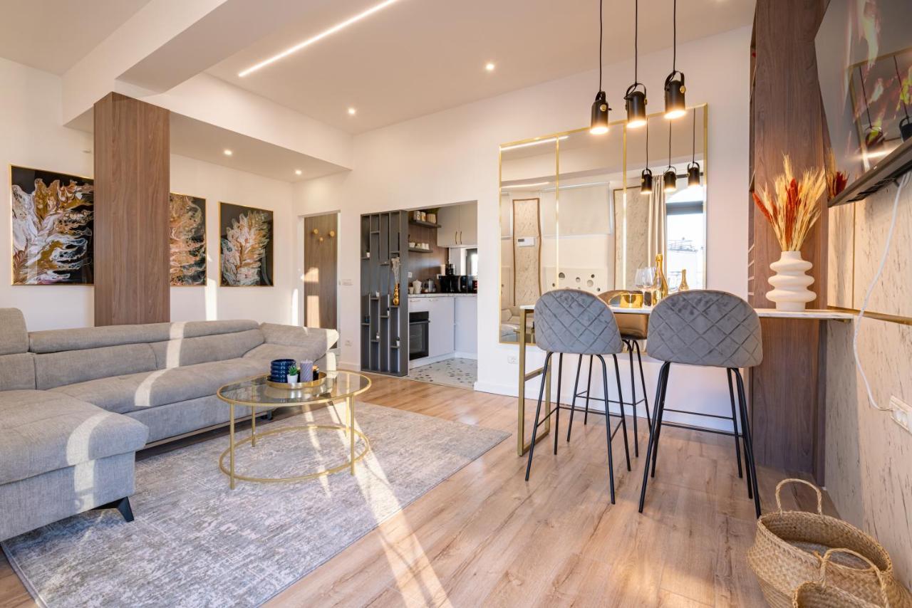 Golden View - Breathtaking Location In Bucharest Bucareste Exterior foto